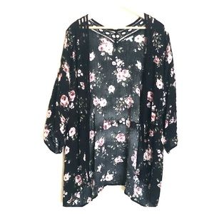 Charlotte Russe Kimono